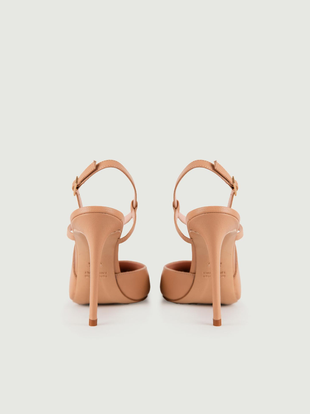 Decollètè slingback con listino nude