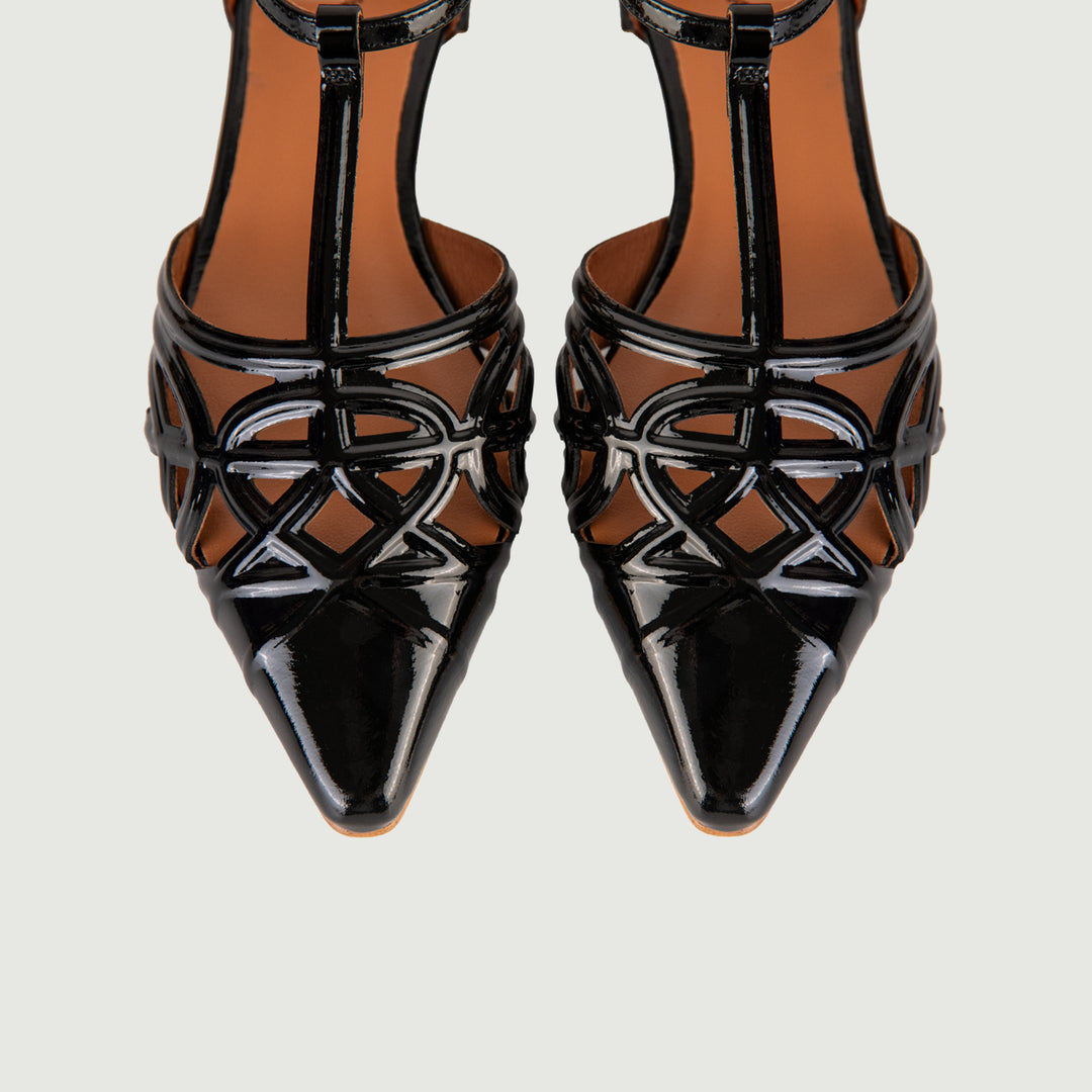 BALLERINE IN VERNICE NERA CON LACCETTO A T 24001/530B NERO ANDREA MORANDO 