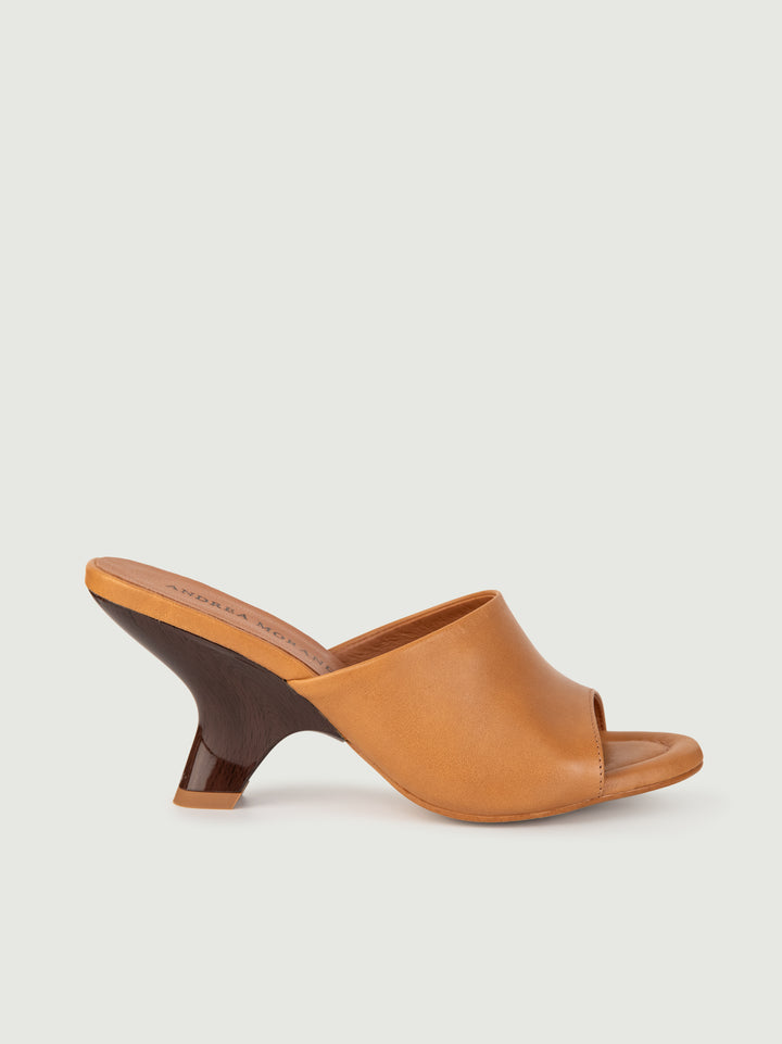SABOT CON MAXI FASCIA IN PELLE CARAMELLO 24074/750H CAMMELLO ANDREA MORANDO 