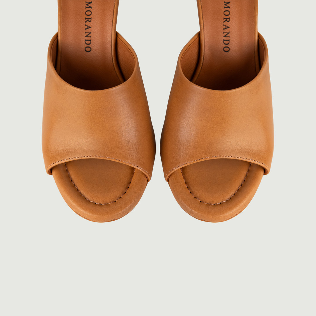 SABOT CON MAXI FASCIA IN PELLE CARAMELLO 24074/750H CAMMELLO ANDREA MORANDO 