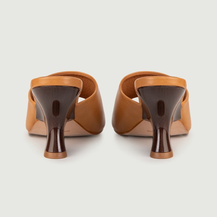 SABOT CON MAXI FASCIA IN PELLE CARAMELLO 24074/750H CAMMELLO ANDREA MORANDO 