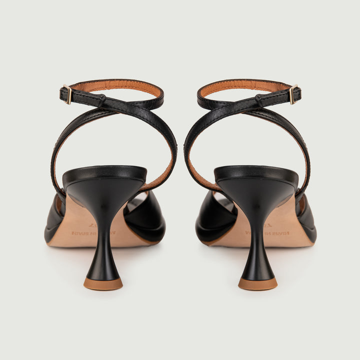 SANDALO IN PELLE NERA CON TACCO A ROCCHETTO 24099/467A NERO ANDREA MORANDO 