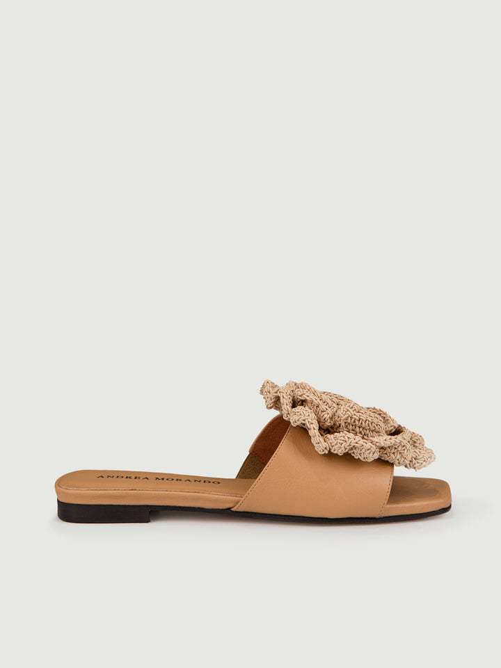 CIABATTA CON FIORE BEIGE 25082 NIRVANA ANDREA MORANDO 