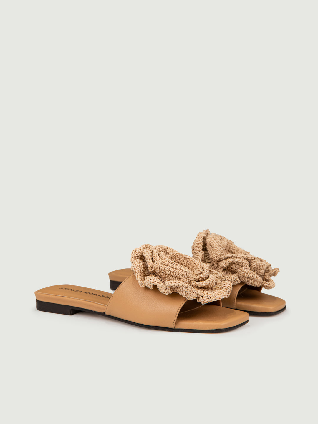 CIABATTA CON FIORE BEIGE 25082 NIRVANA ANDREA MORANDO 
