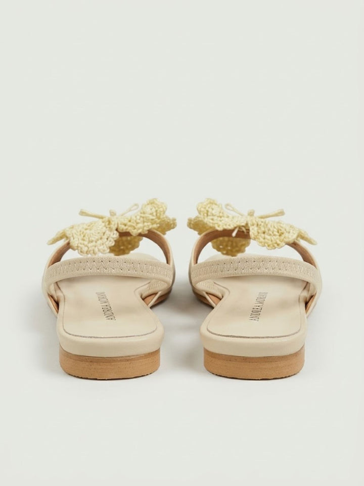 Sandalo con fiore crochet in pelle beige 26027 LATTE ANDREA MORANDO 