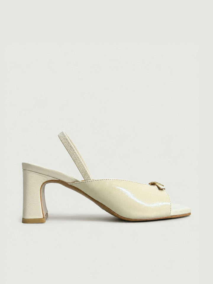 Sandalo con fibbia in pelle verniciata panna 26036 SNOW ANDREA MORANDO 