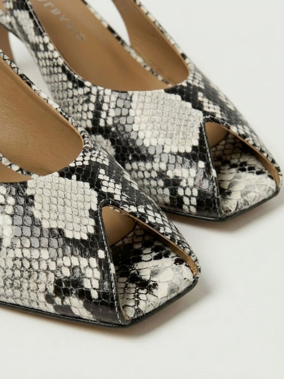 Spuntata slingback in pelle pitonata bianco grigio R1702 BEIGE ANDREA MORANDO 