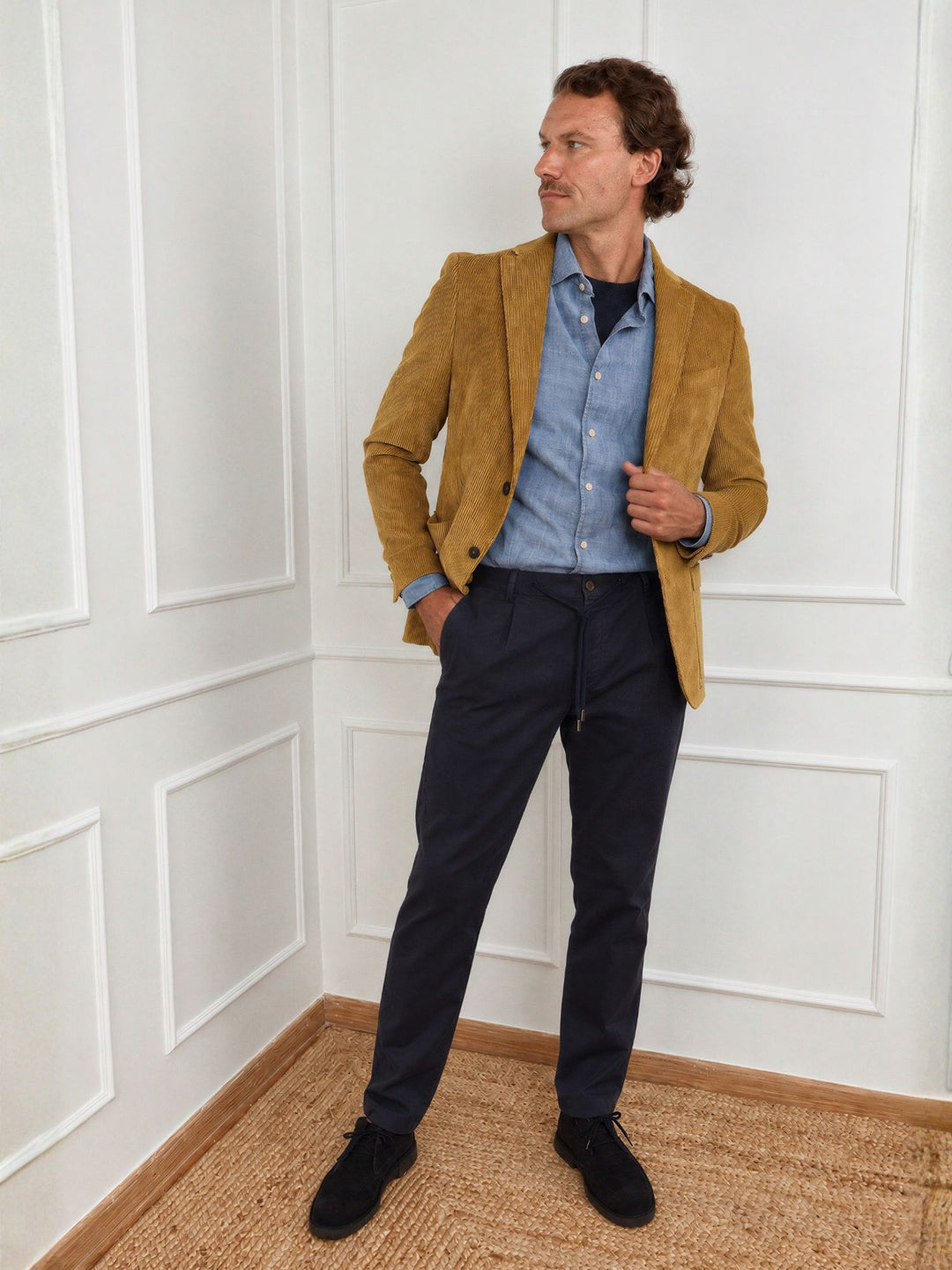 Giacca da uomo senape con revers e maniche lunghe