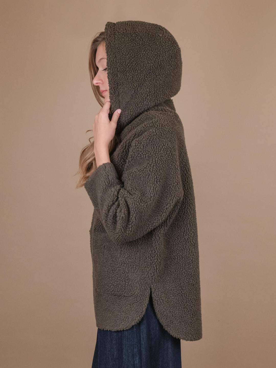 GIACCA CON CAPPUCCIO REVERSIBILE IN ECO-MONTONE VERDE