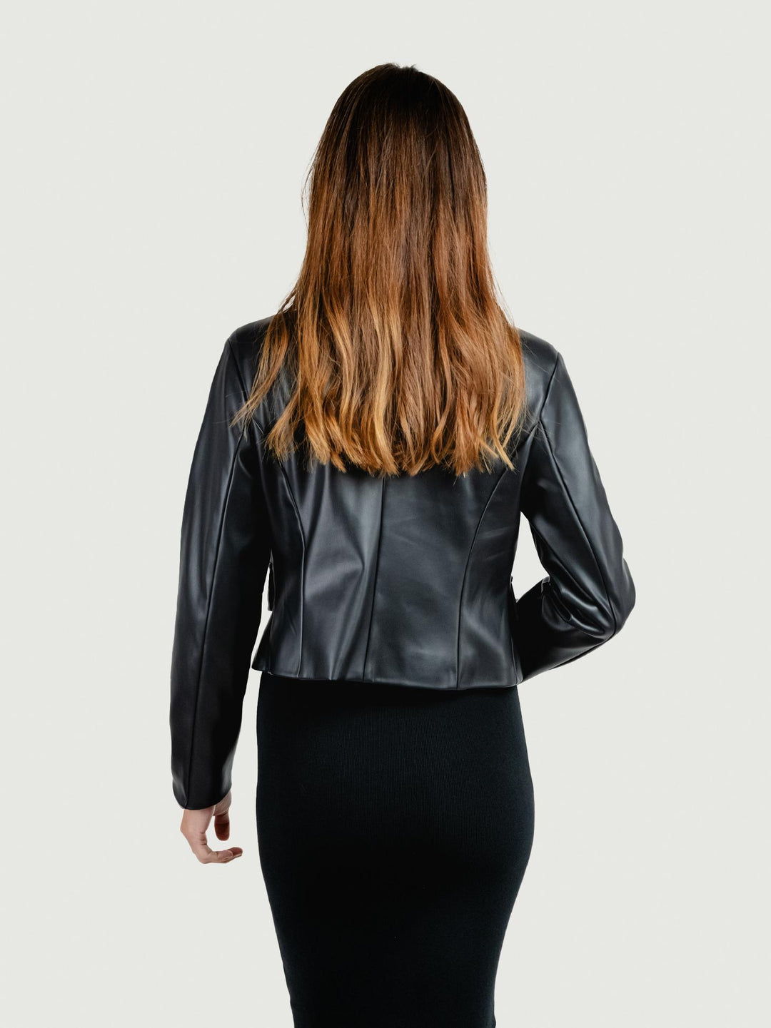 GIACCA CROPPED DOPPIOPETTO IN ECOPELLE NERA