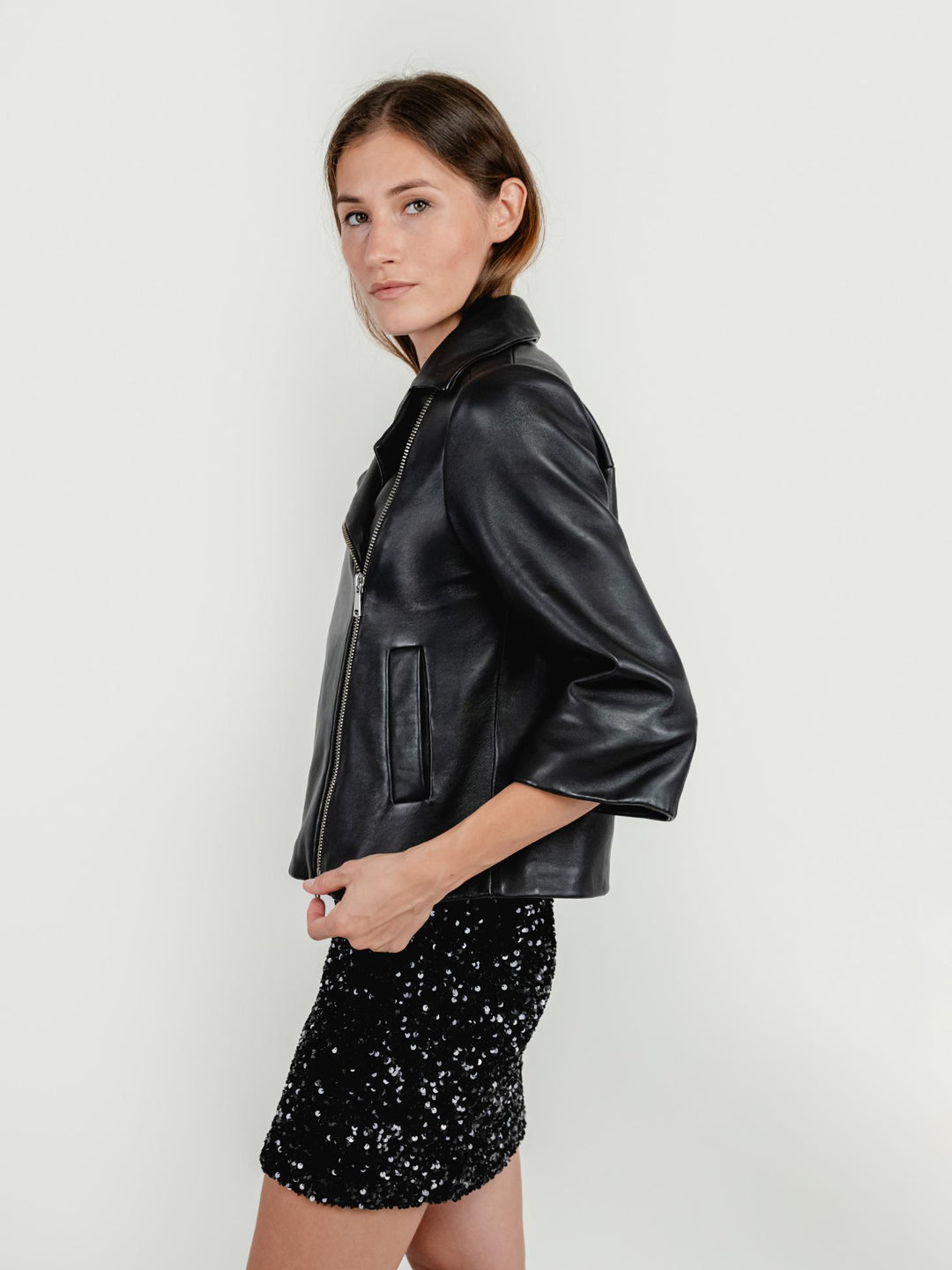 GIACCA GEMINI IN PELLE NERA CON MANICHE IN MAGLIA