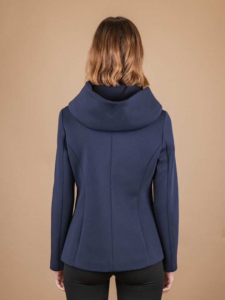GIACCA TECNICA CON CAPPUCCIO E MAXI COLLO BLU