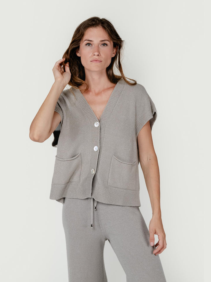GILET CON BOTTONI TORTORA