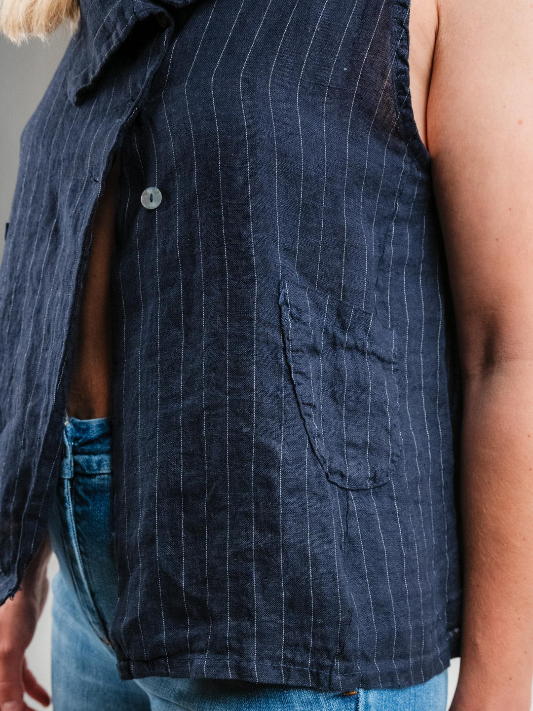 GILET IN LINO GESSATO BLU