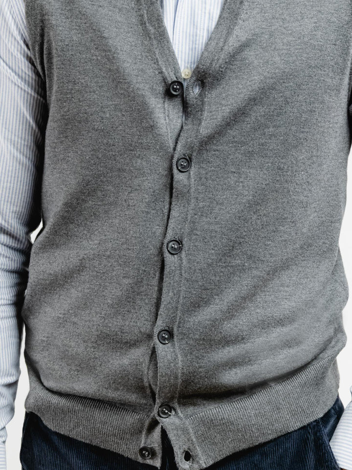 GILET IN MAGLIA GRIGIO ANTRACITE