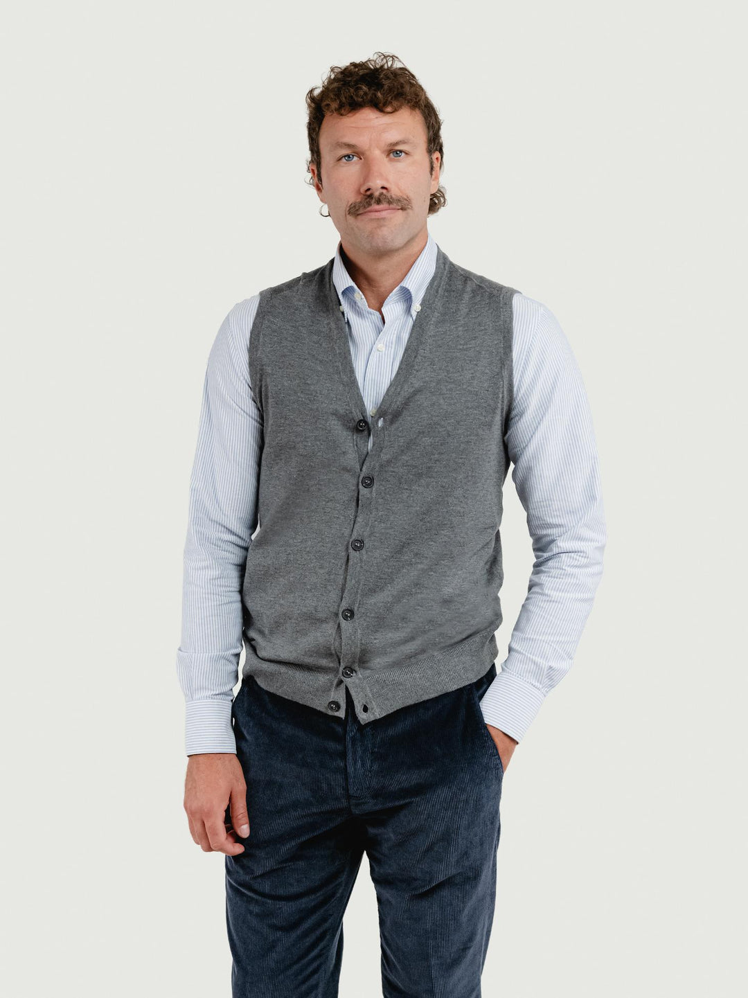 GILET IN MAGLIA GRIGIO ANTRACITE