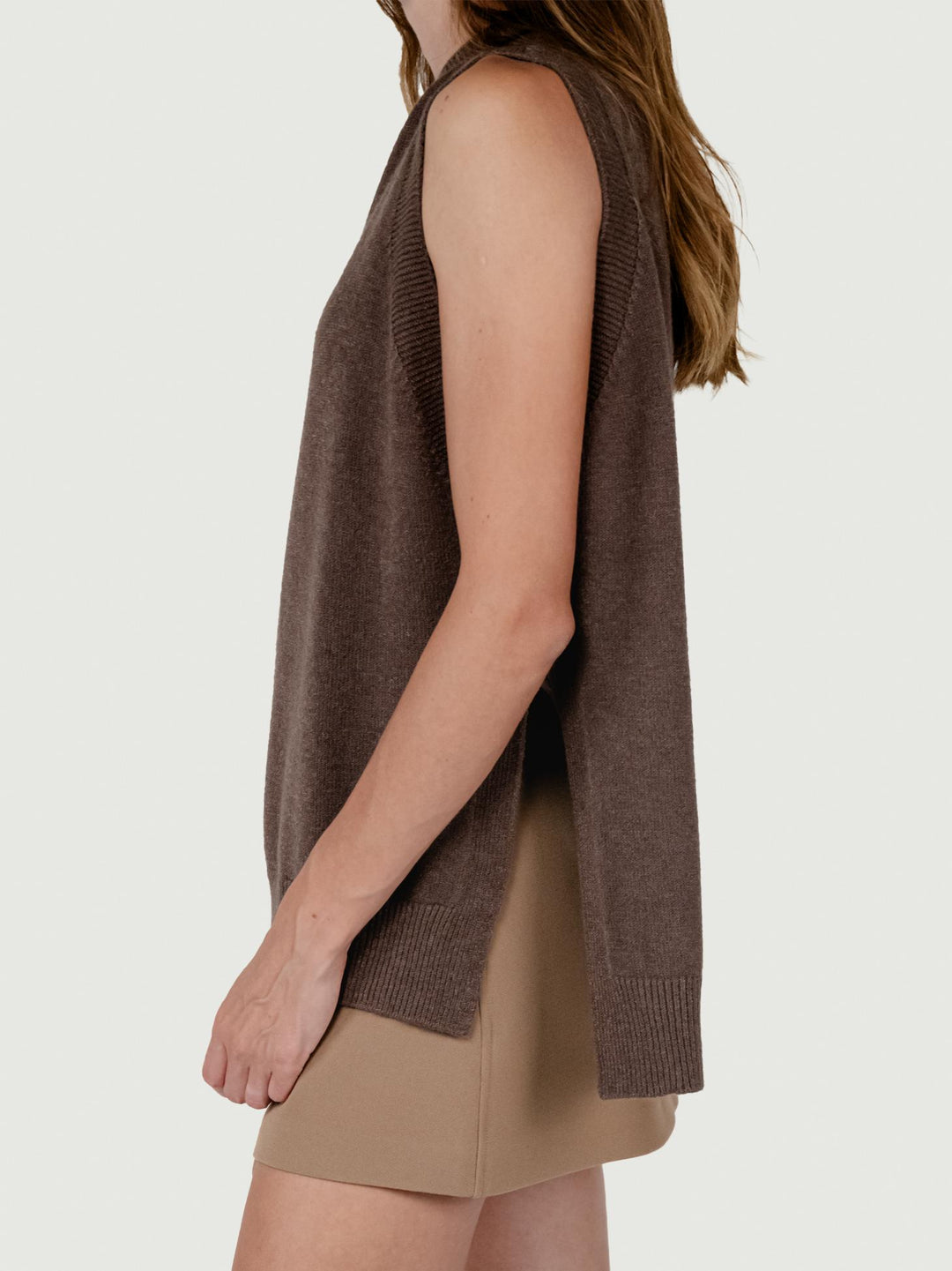 GILET LUNGO IN MAGLIA TABACCO