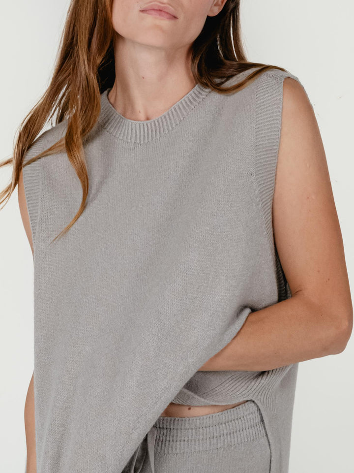 GILET LUNGO IN MAGLIA TORTORA