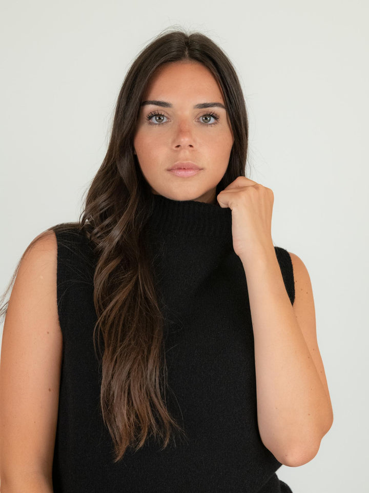 GILET LUPETTO IN MAGLIA NERO