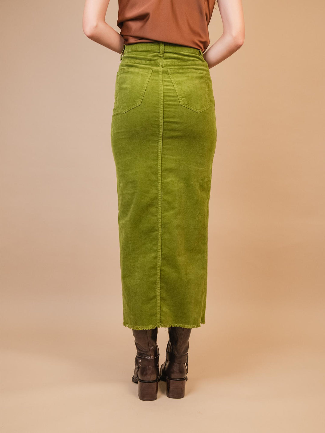 GONNA LUNGA CON MAXI SPACCO FRONTALE  IN VELLUTO VERDE PISTACCHIO