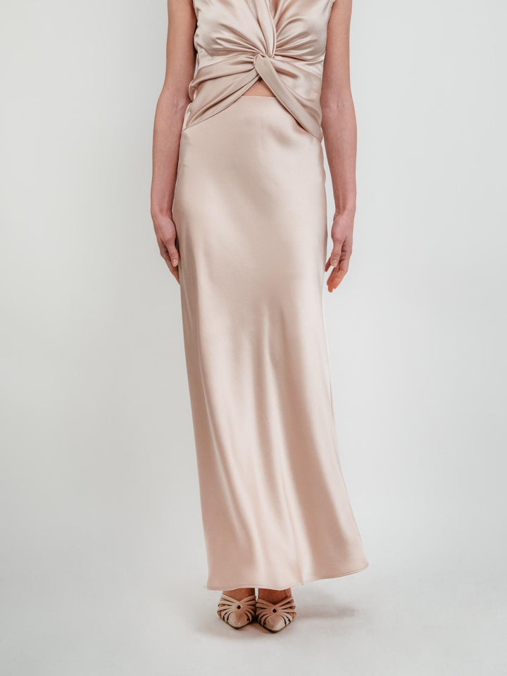 GONNA LUNGA IN RASO COLOR CHAMPAGNE