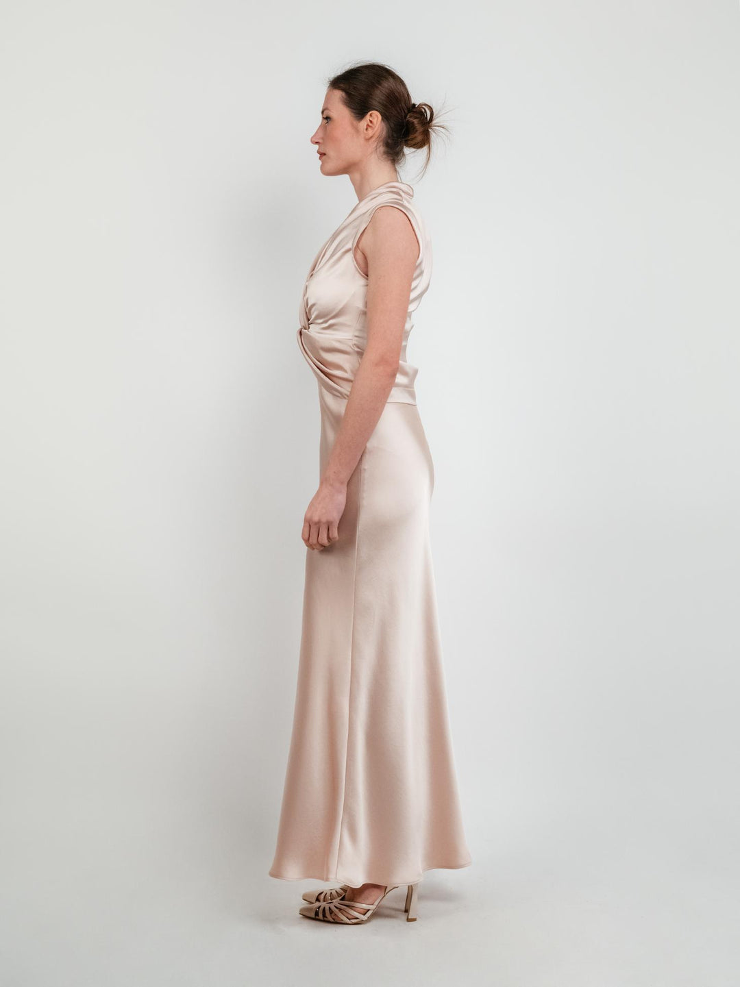 GONNA LUNGA IN RASO COLOR CHAMPAGNE