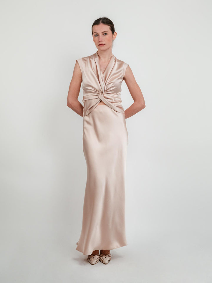 GONNA LUNGA IN RASO COLOR CHAMPAGNE