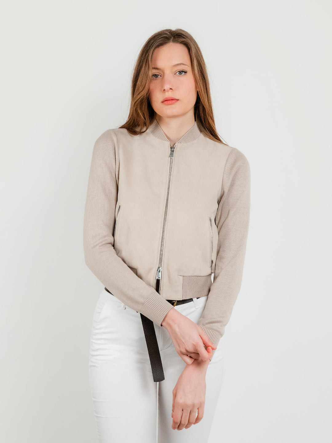 Giacca in pelle scamosciata e maglia Derek Knit beige