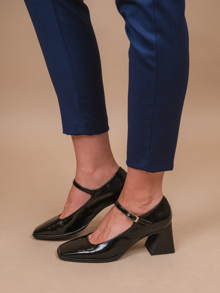 DECOLLETE CON PUNTA SQUADRATA IN VERNICE NERO 23531 VENICE NEGRO ANDREA MORANDO 