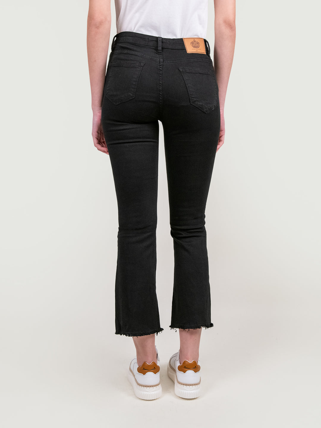 PANTALONE 5 TASCHE SFRANGIATO NERO 6826/26 NERO ANDREA MORANDO 