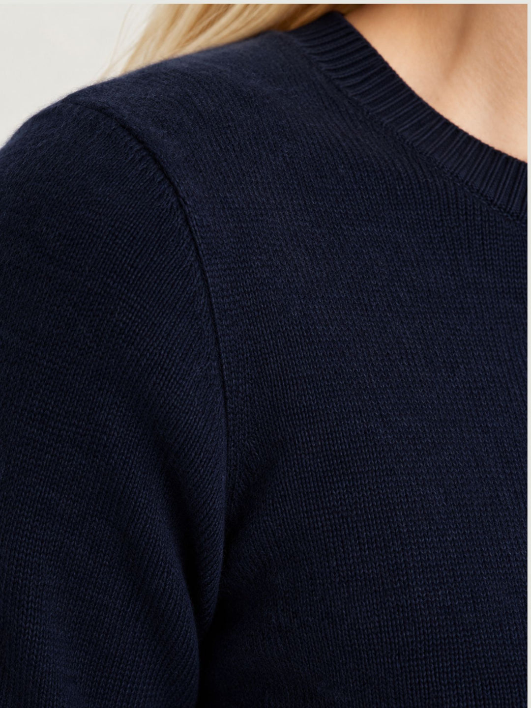 Maglia Catelina girocollo in cashmere navy CATELINA NAVY ABSOLUT CASHMERE 