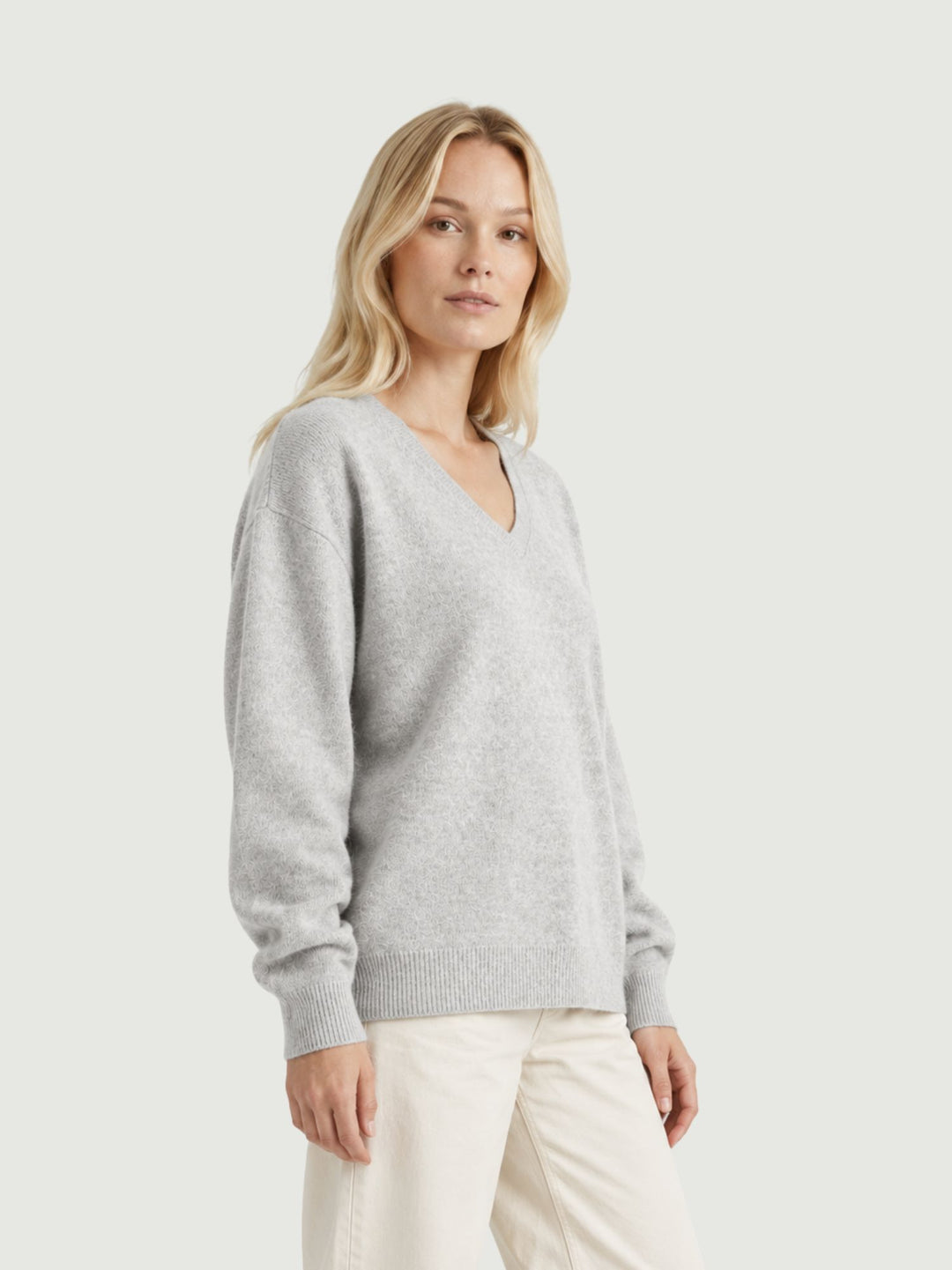 Maglia scollo a V in lana e cashmere grigio perla YH018 GRIGIO ANDREA MORANDO 