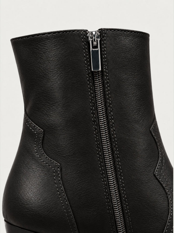Stivaletto texano in pelle nera 568901 05 ALPE 