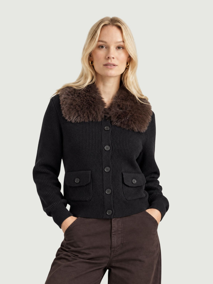 Cardigan a coste con collo in ecopelliccia N012 NERO BLEU DE JADE PARIS 