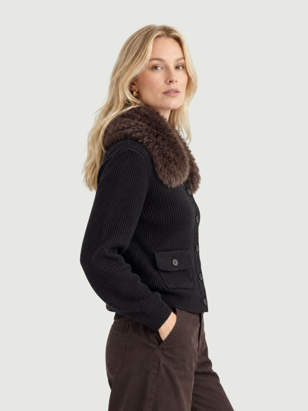 Cardigan a coste con collo in ecopelliccia N012 NERO BLEU DE JADE PARIS 