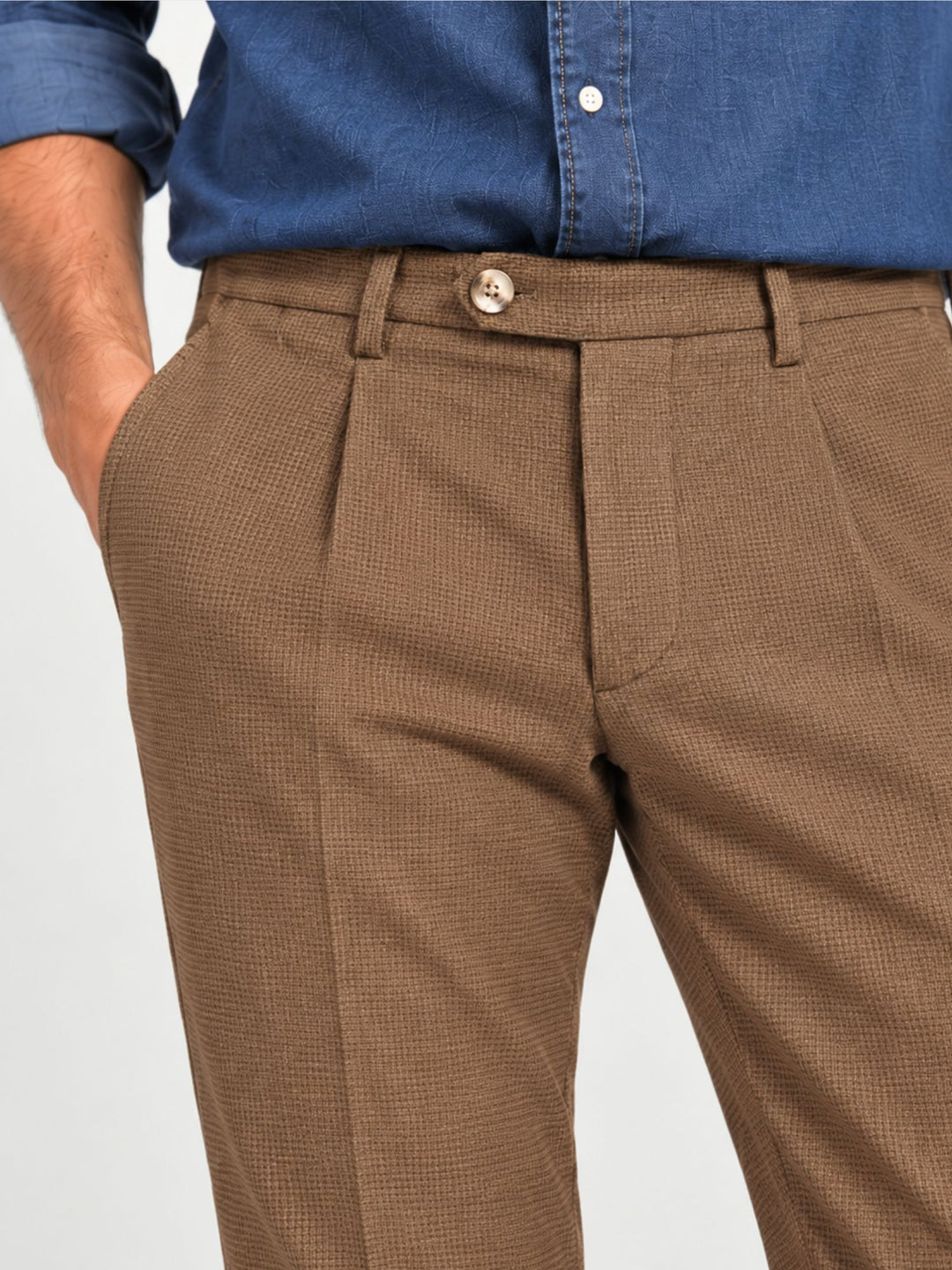 Pantalone con pinces in cotone testurizzato pecan POUL KAZAN 25 ANDREA MORANDO 