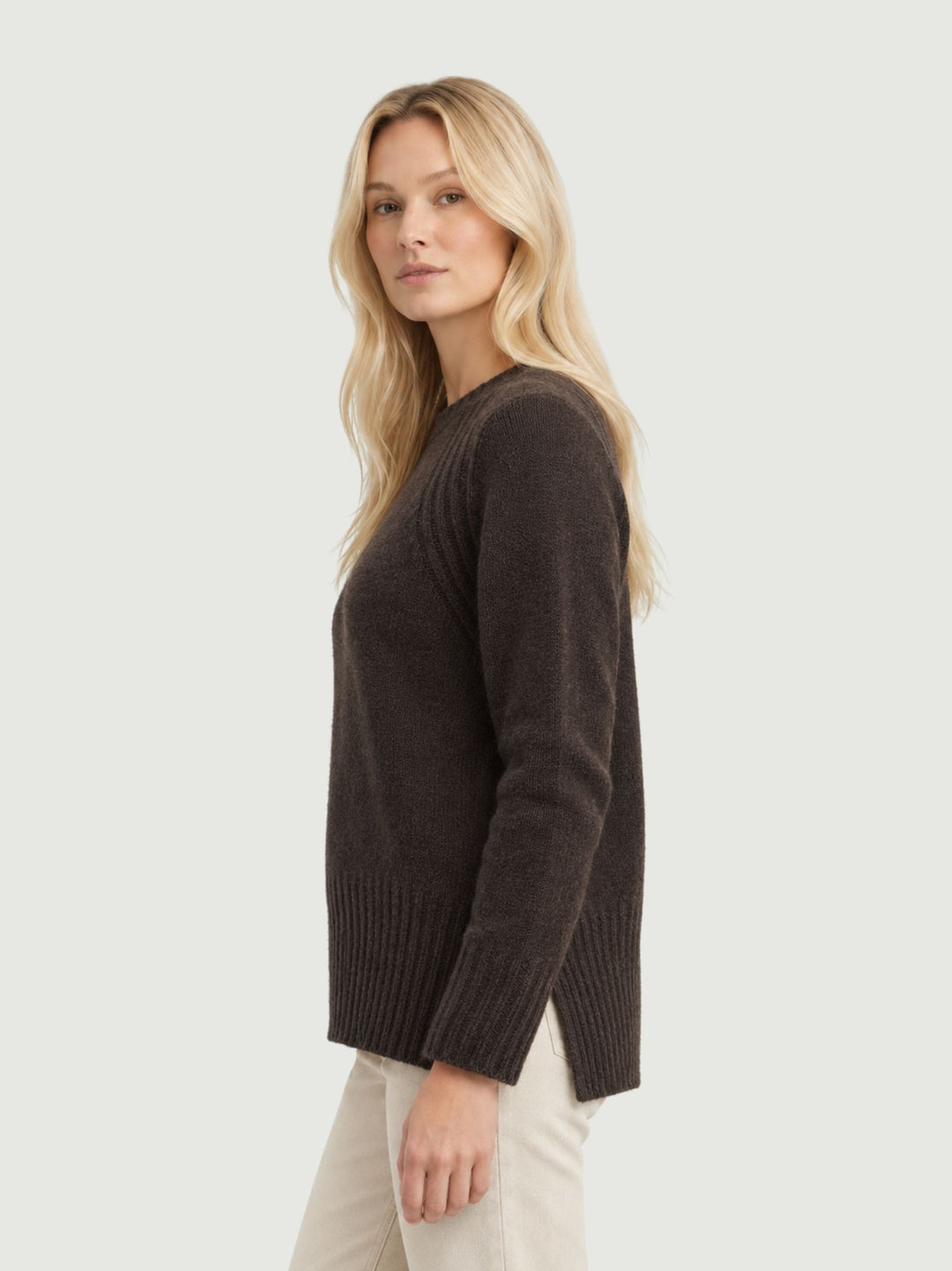 Maglione Ambra in lana merino beige AMBRA BROWN ANDREA MORANDO 
