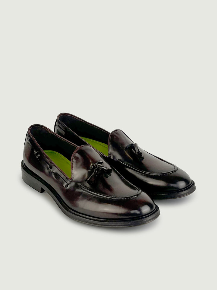 Mocassino con nappine in pelle abrasivata bordeaux 18401 BORDEAUX ANDREA MORANDO 