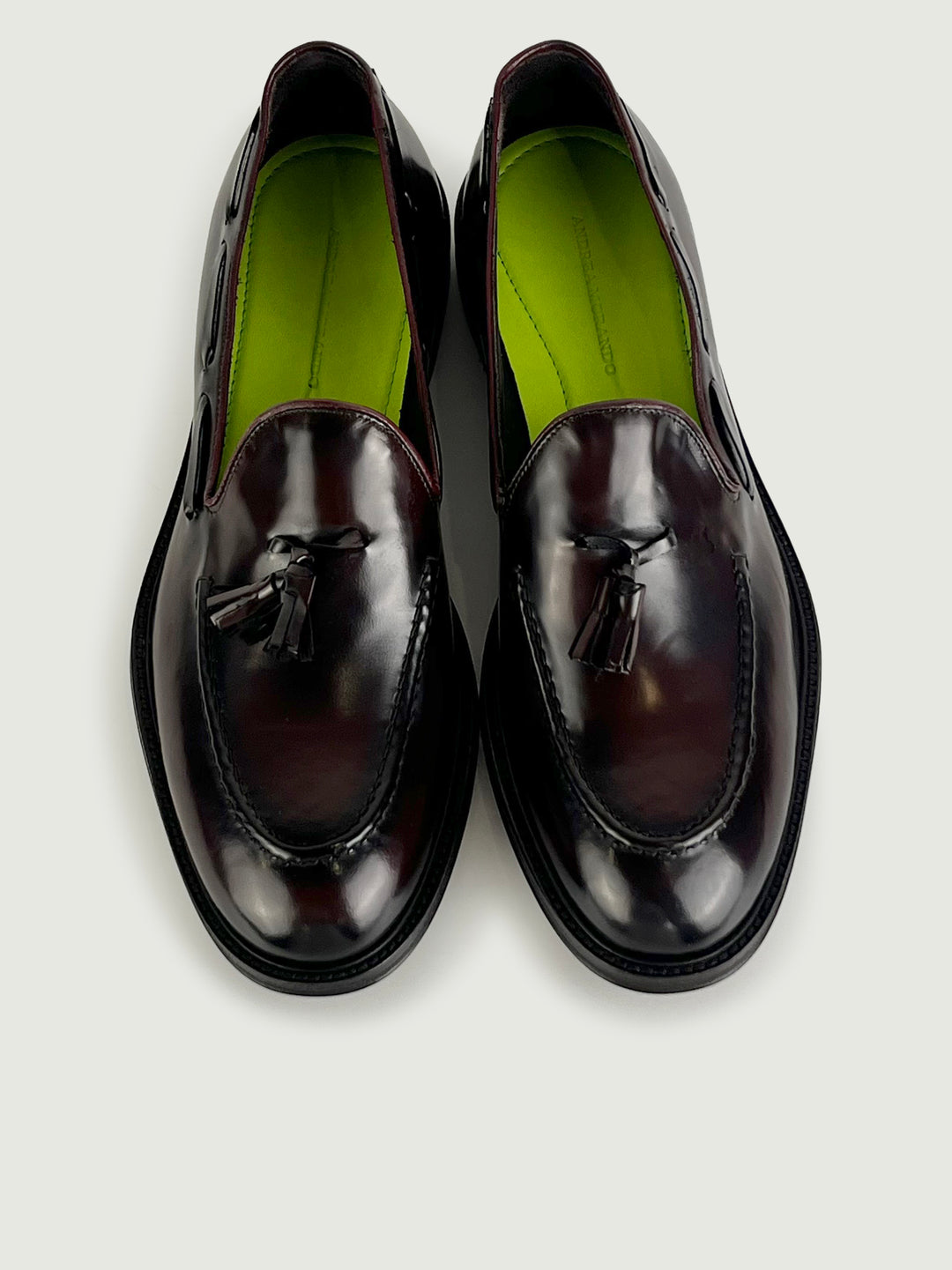 Mocassino con nappine in pelle abrasivata bordeaux 18401 BORDEAUX ANDREA MORANDO 