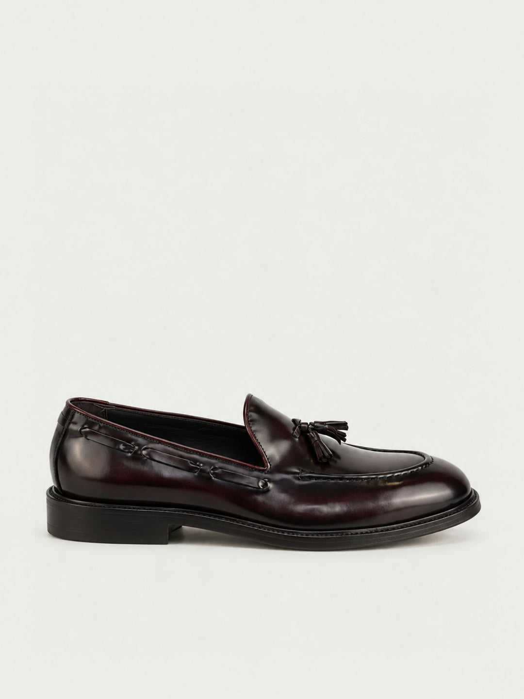Mocassino con nappine in pelle abrasivata bordeaux 18401 BORDEAUX ANDREA MORANDO 