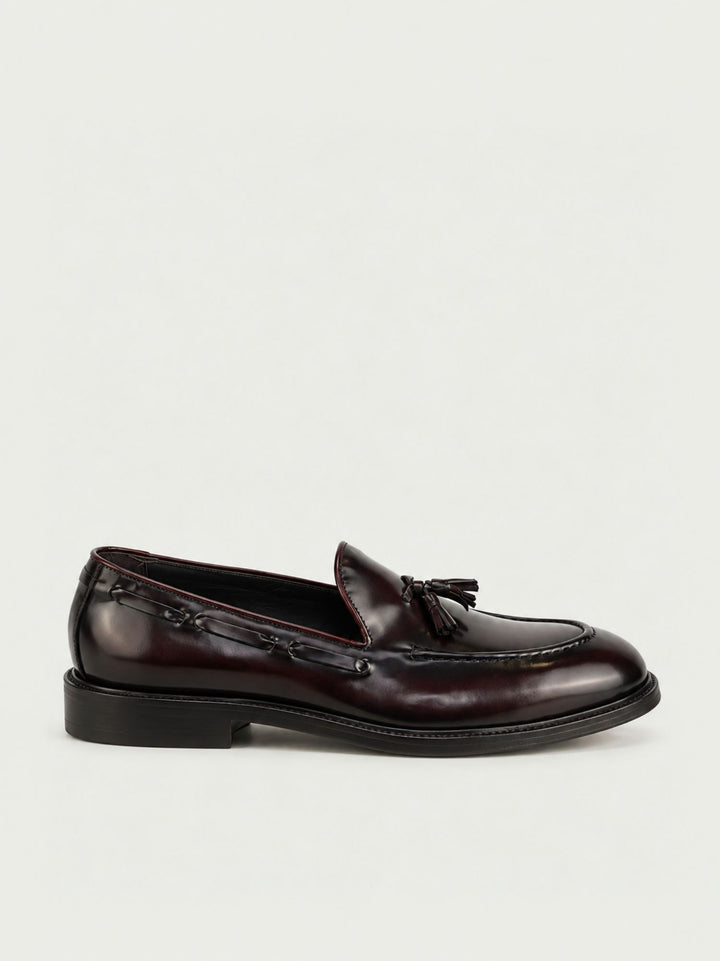 Mocassino con nappine in pelle abrasivata bordeaux 18401 BORDEAUX ANDREA MORANDO 