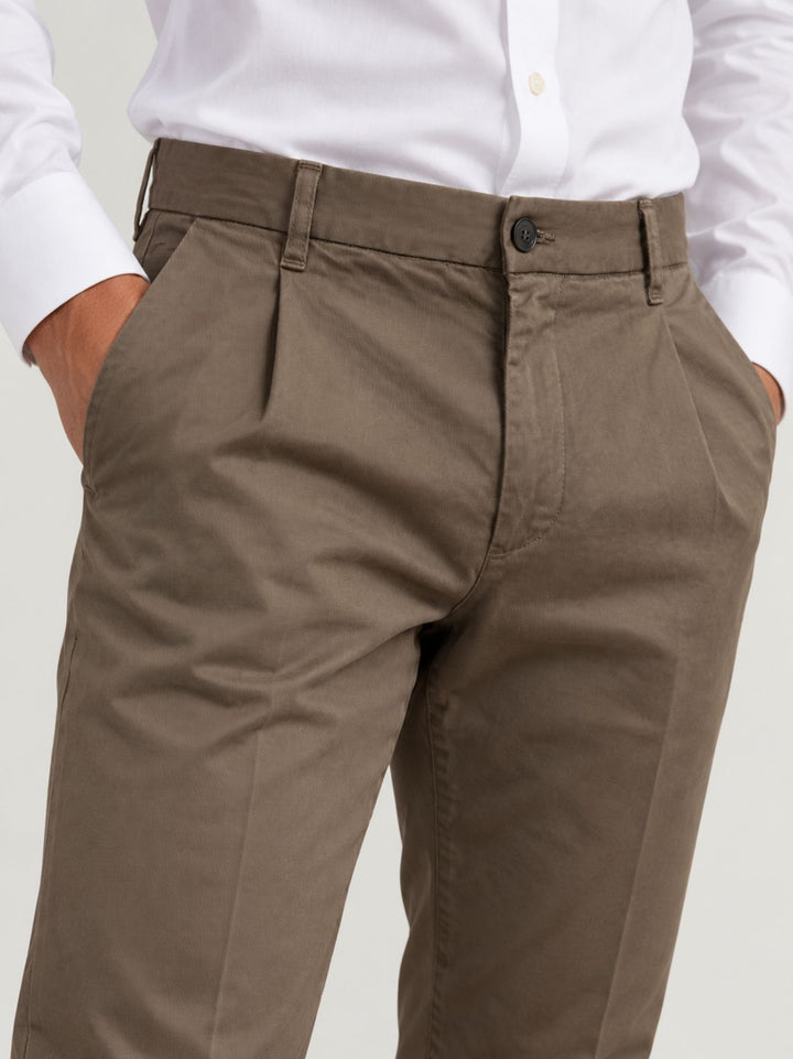 Pantalone chino con pinces tortora 7676TO A401 ANDREA MORANDO 