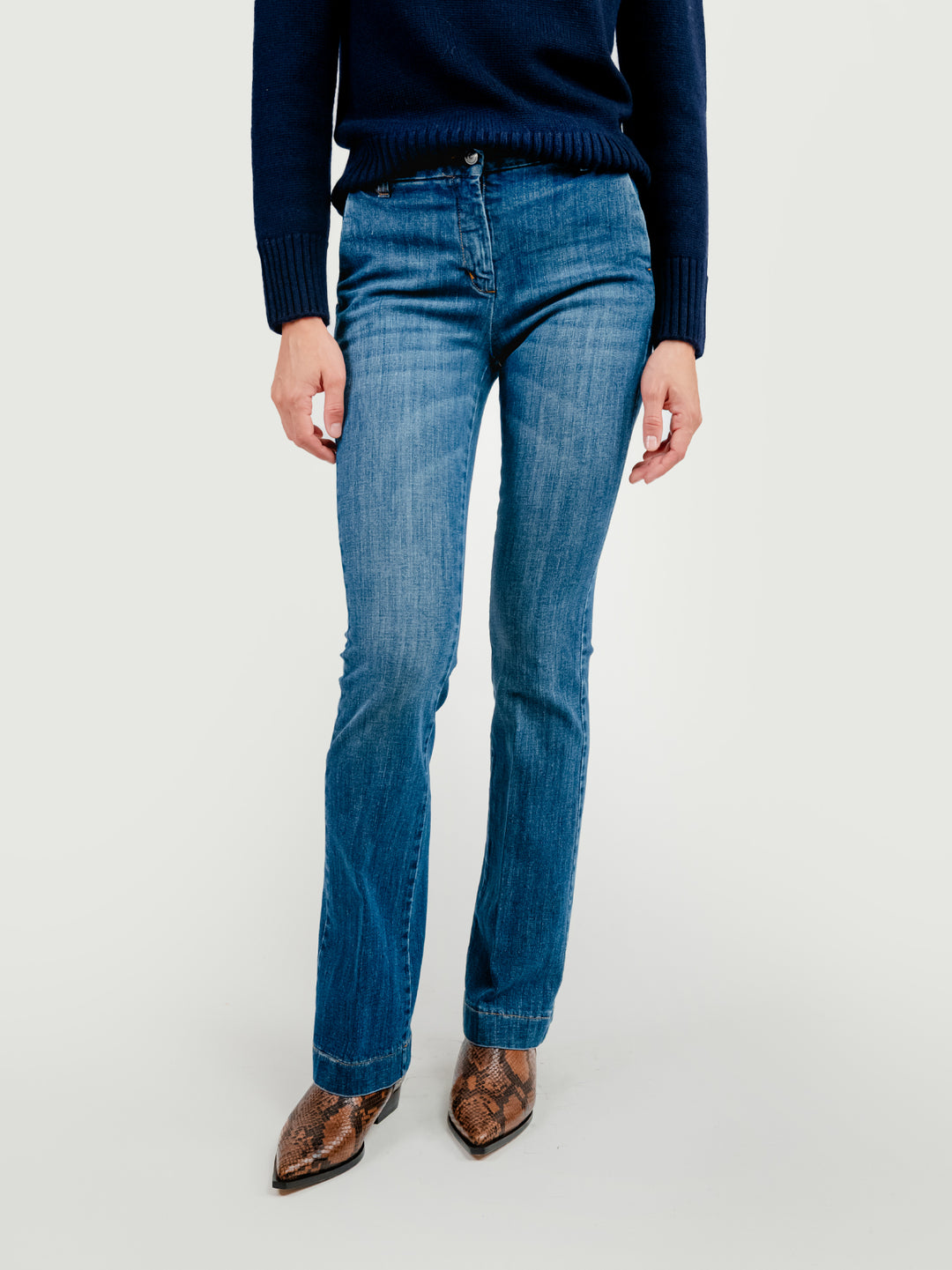 Jeans a zampa lavaggio medio 8748-2CAR CRETA ANDREA MORANDO 