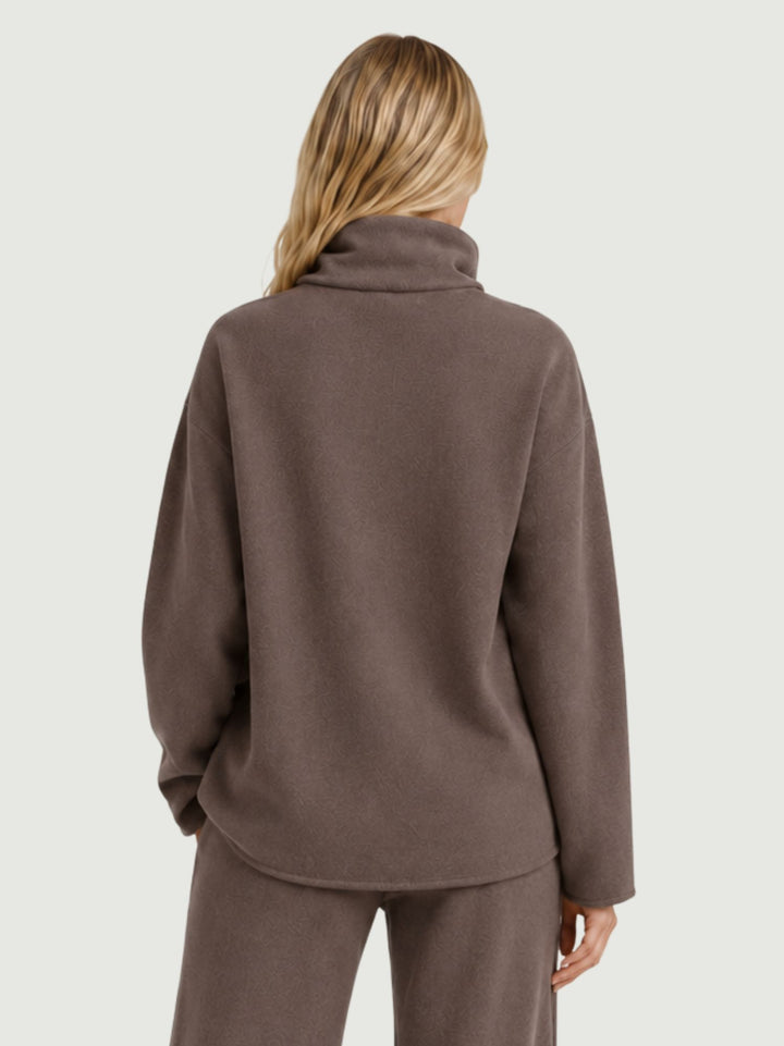 Maglione Kari over a collo alto in maglia cioccolato 0370174 0196 BIMOR 