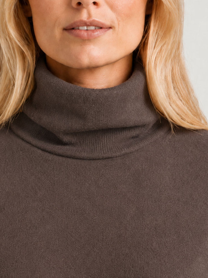 Maglione Kari over a collo alto in maglia cioccolato 0370174 0196 BIMOR 