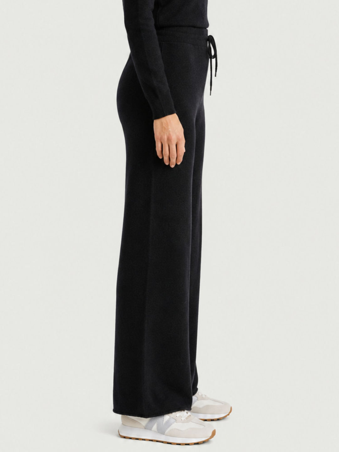 Pantalone Maria con coulisse in maglia licorice 0370176 0010 BIMOR 