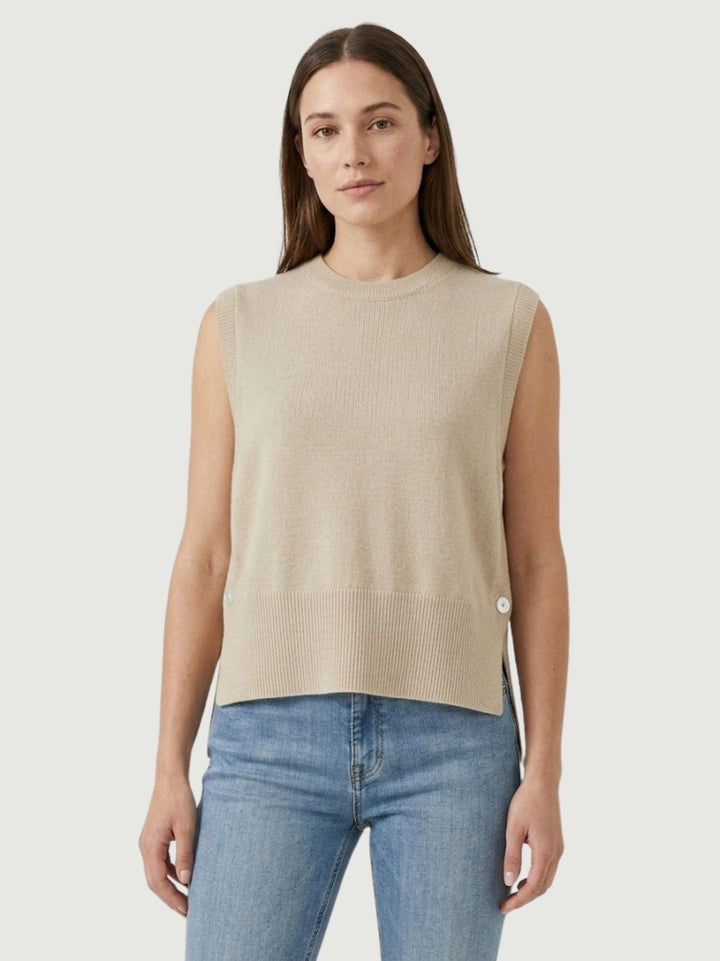 Gilet Eli con collo a lupetto in maglia caffellatte 0370236 0080 BIMOR 