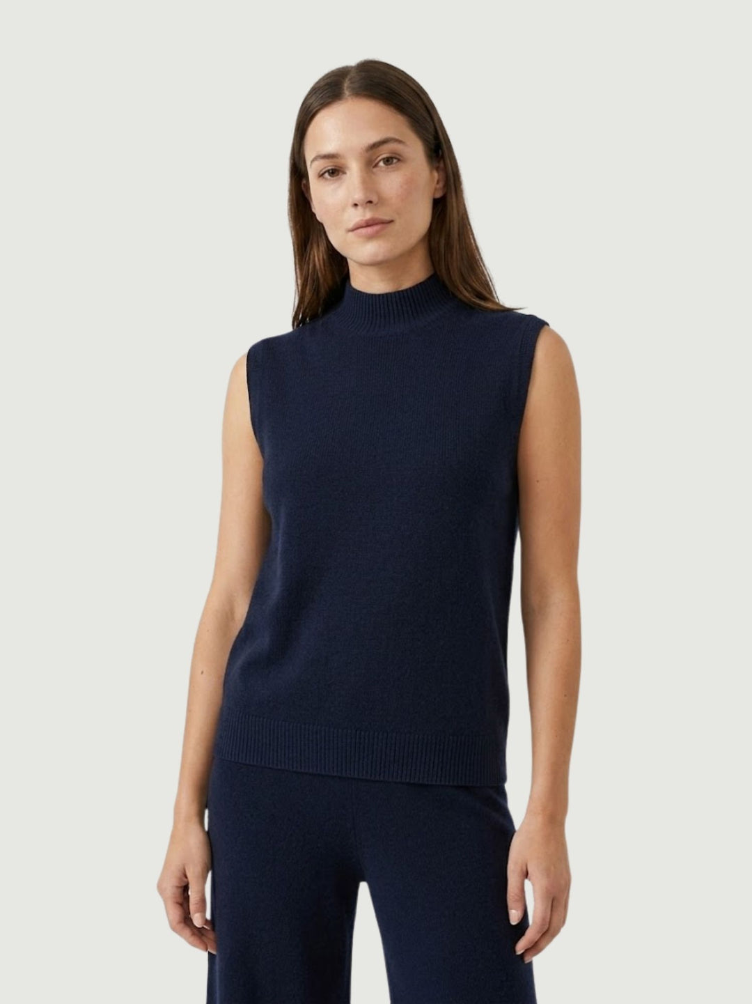Gilet Eli con collo a lupetto in maglia mirtillo 0370236 0115 BIMOR 