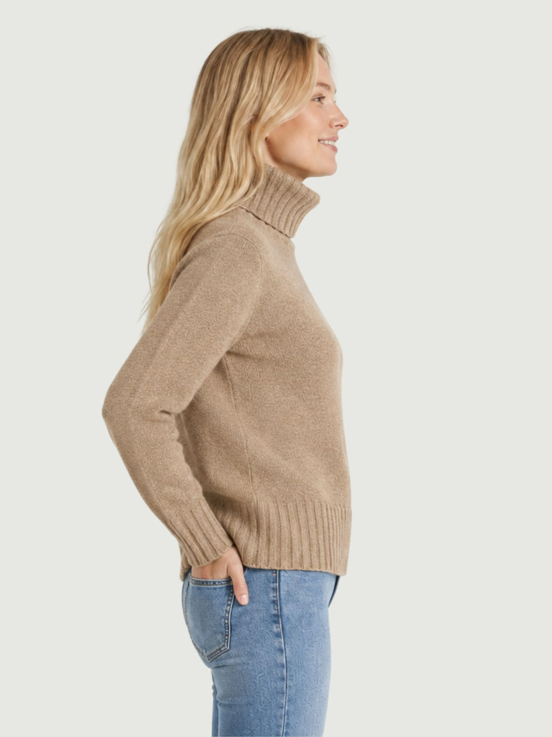 Dolcevita Ivo in maglia nocciola 055004 0083 BIMOR 