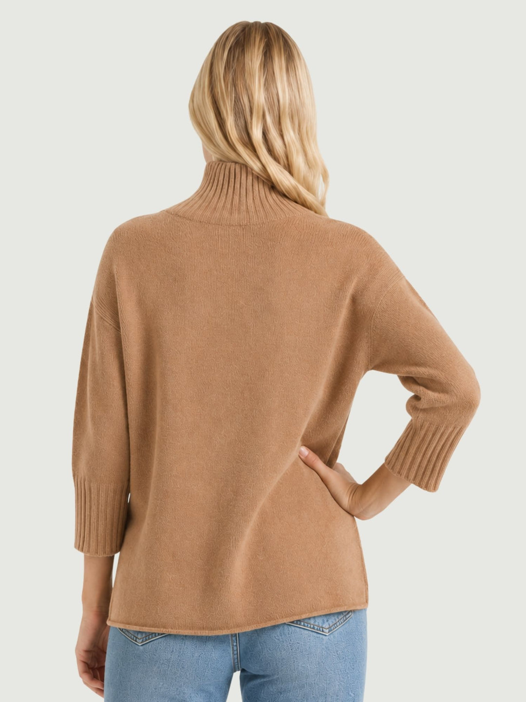 Maglione a lupetto con maniche a tre quarti nocciola 0570102 0083 BIMOR 